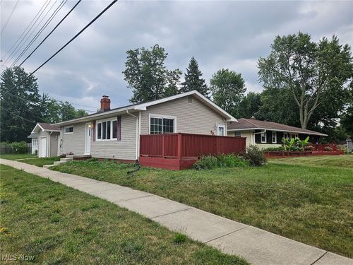 801 Howell St, Sheffield Lake, OH, 44054-2019 | Card Image