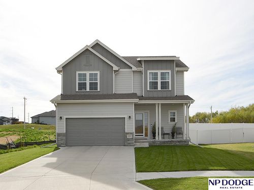 18113 Sage Cir, Omaha, NE, 68136-1706 | Card Image