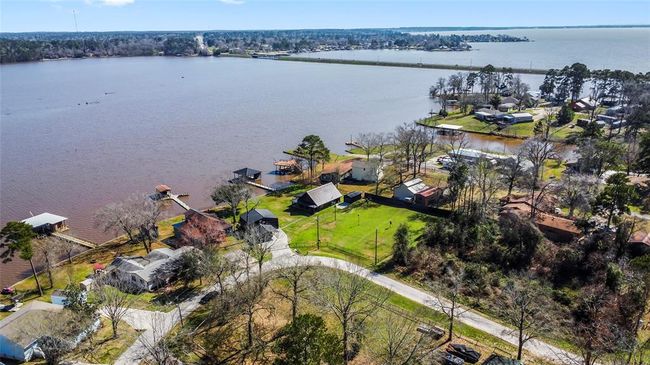 586 Beverly Blvd, House other with 2 bedrooms, 2 bathrooms and null parking in Onalaska TX | Image 39