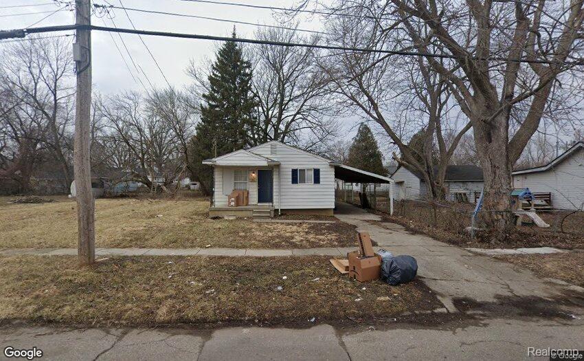 Tuxedo Ave, Flint, MI 48507