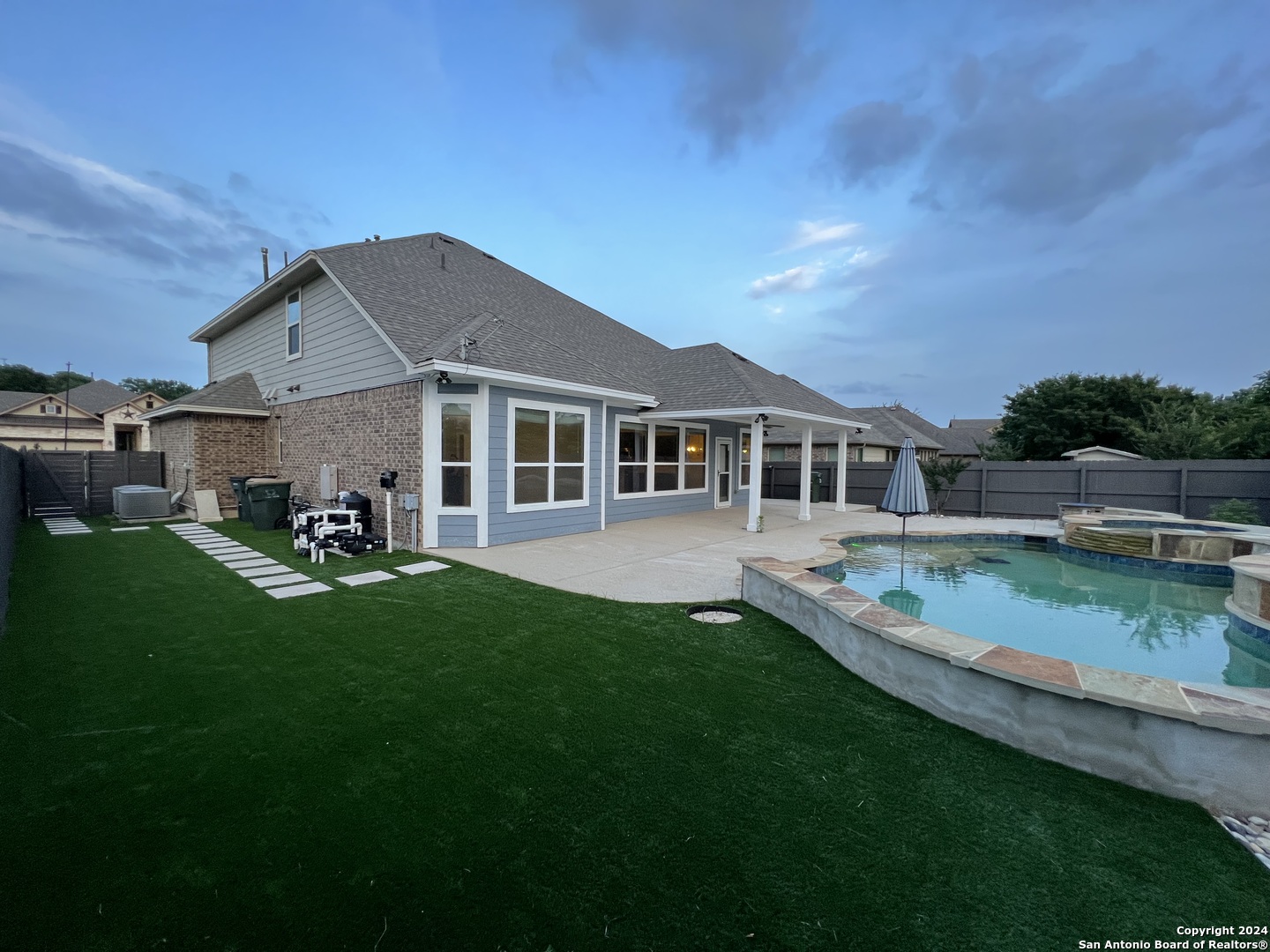Leather Oak Loop, San Marcos, TX 78666