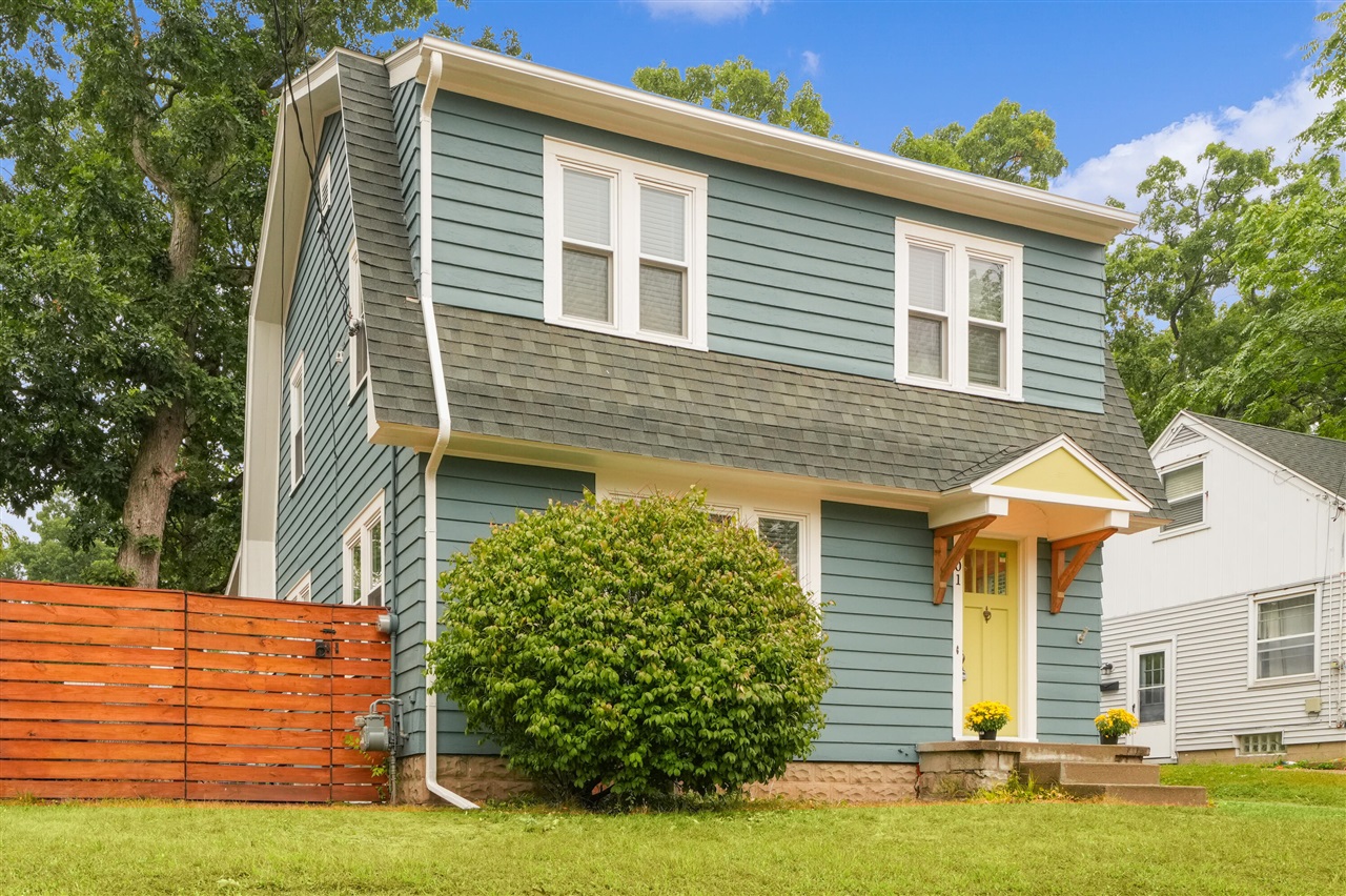 Beechwood St, Grand Rapids, MI 49505