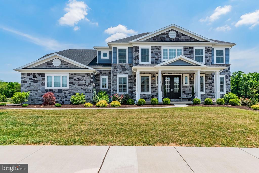 Pennington Dr, Mechanicsburg, PA 17055