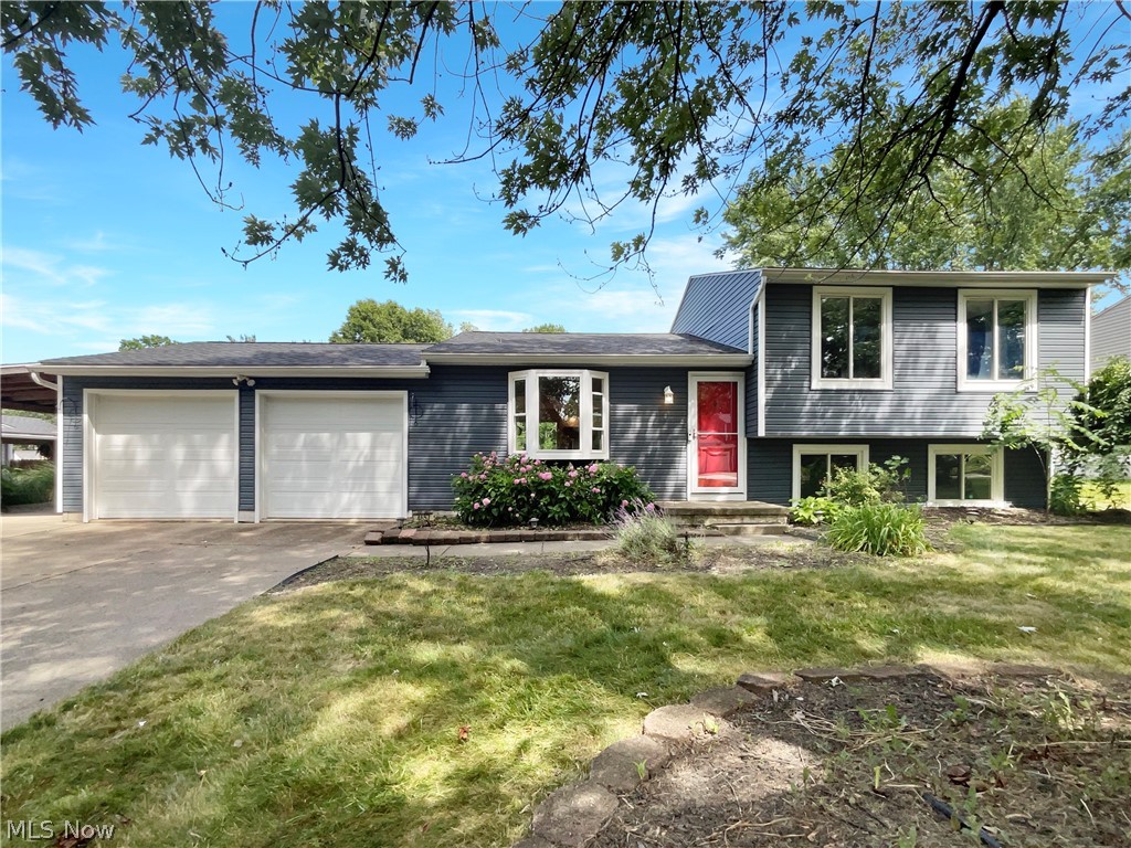 Seminole Cir, Stow, OH 44224