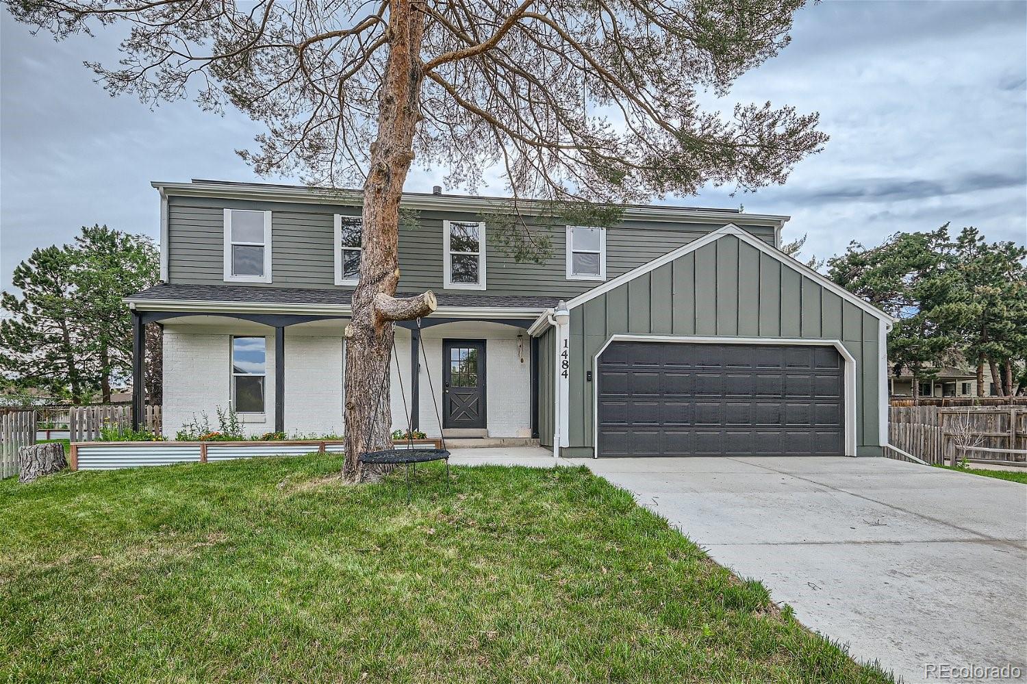 Vaughn Cir, Aurora, CO 80012