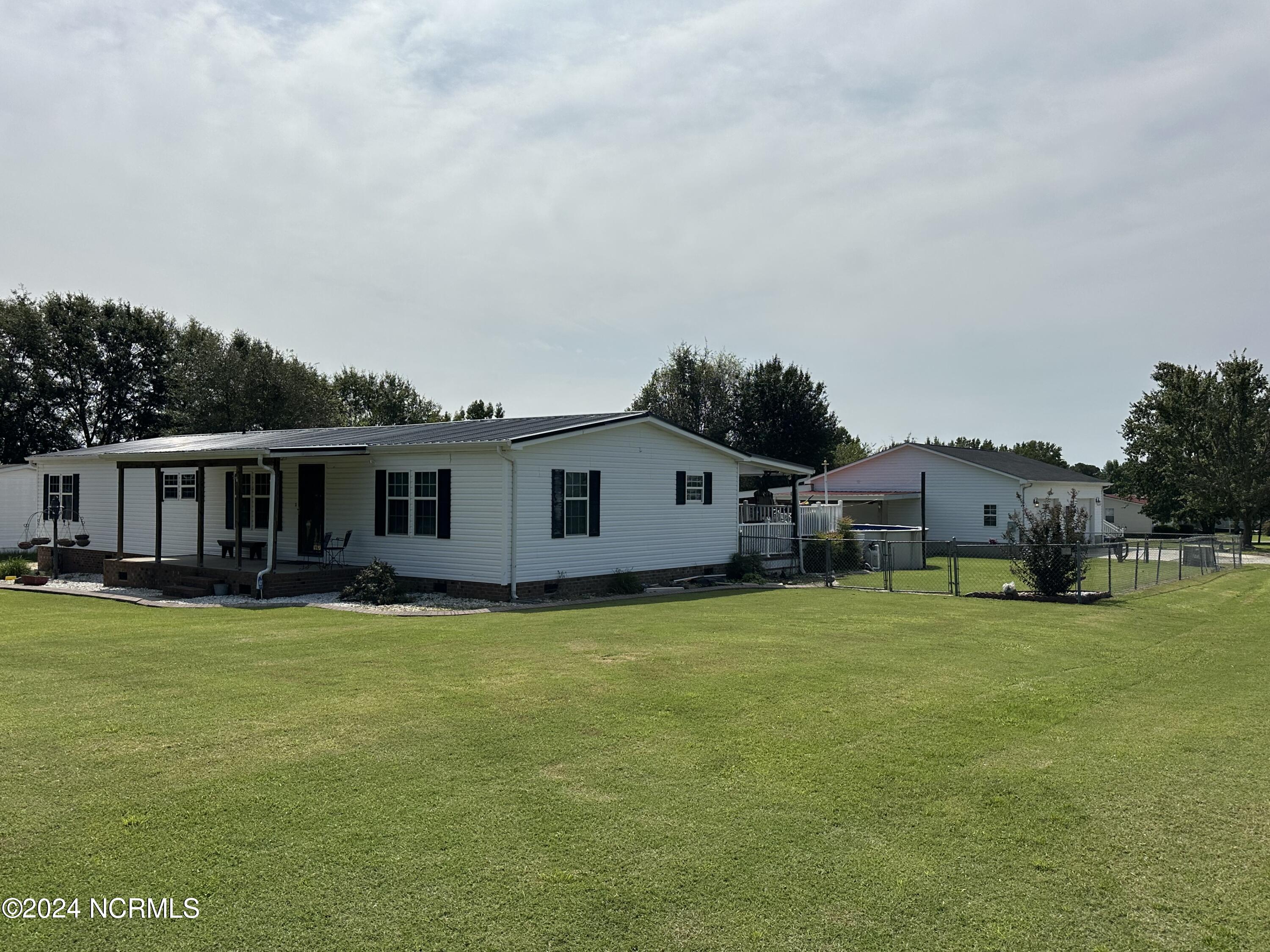 Bartlett Rd, Pikeville, NC 27863