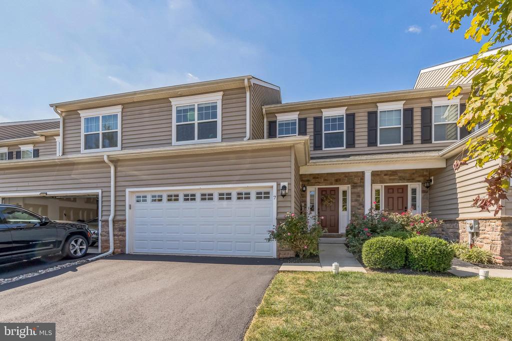 Aubrey Ct, Royersford, PA 19468