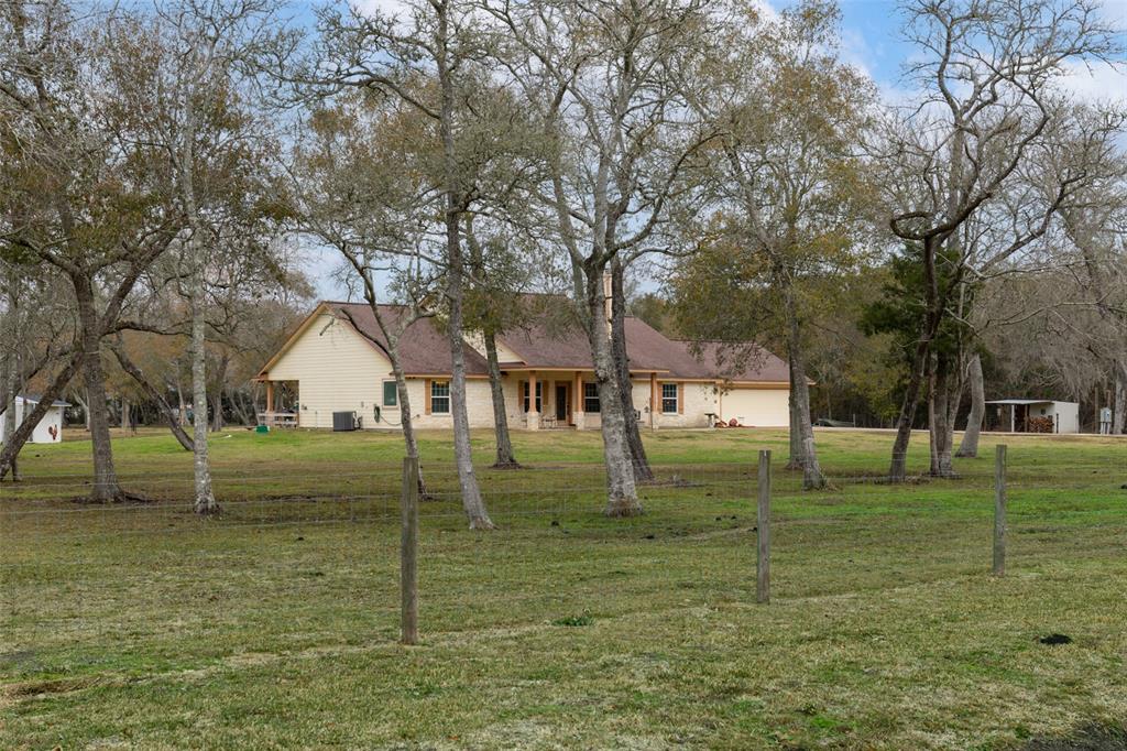 County Road 571 , West Columbia, TX 77486