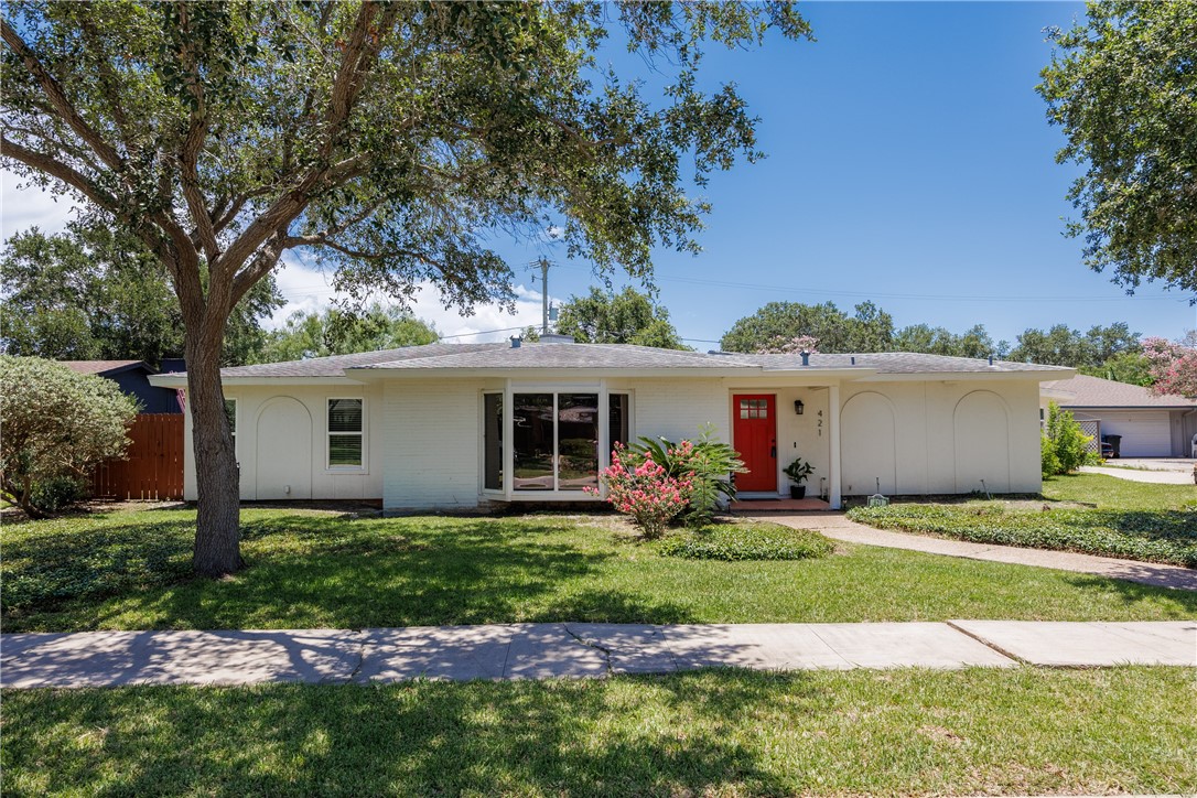 Bermuda Pl, Corpus Christi, TX 78411