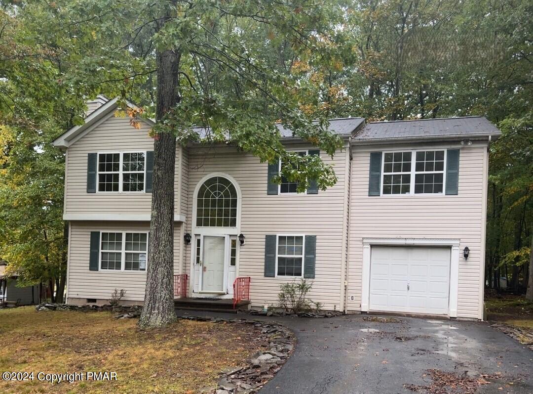 Oakland Ter, East Stroudsburg, PA 18301
