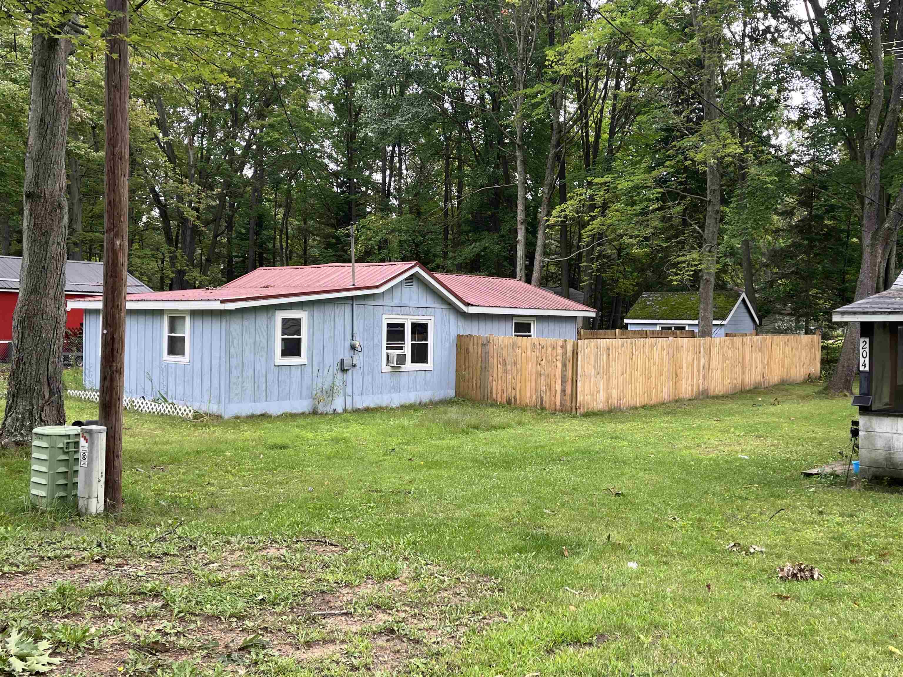 Maple St, Lake, MI 48632
