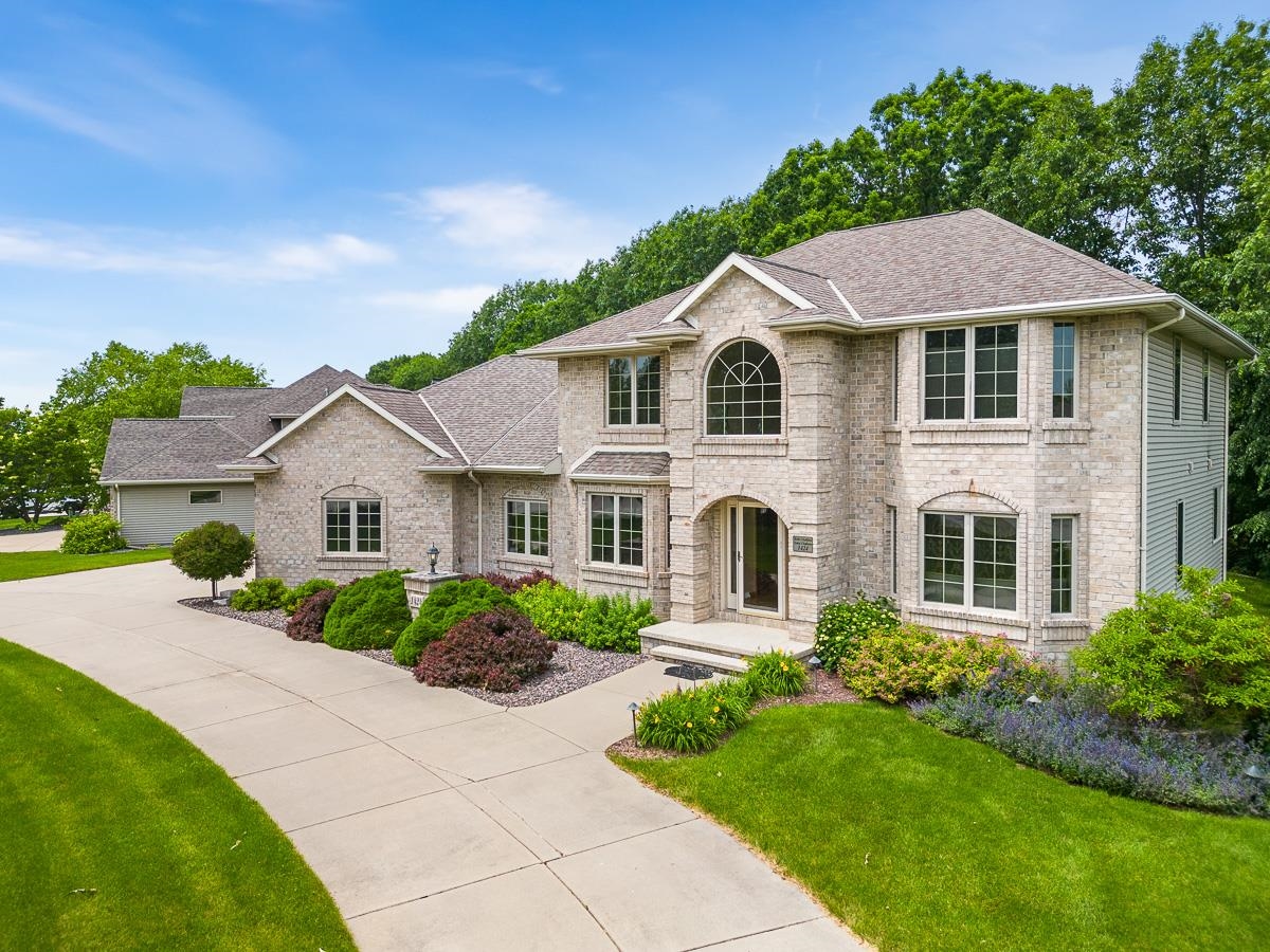 Willow Creek Pkwy, Green Bay, WI 54311