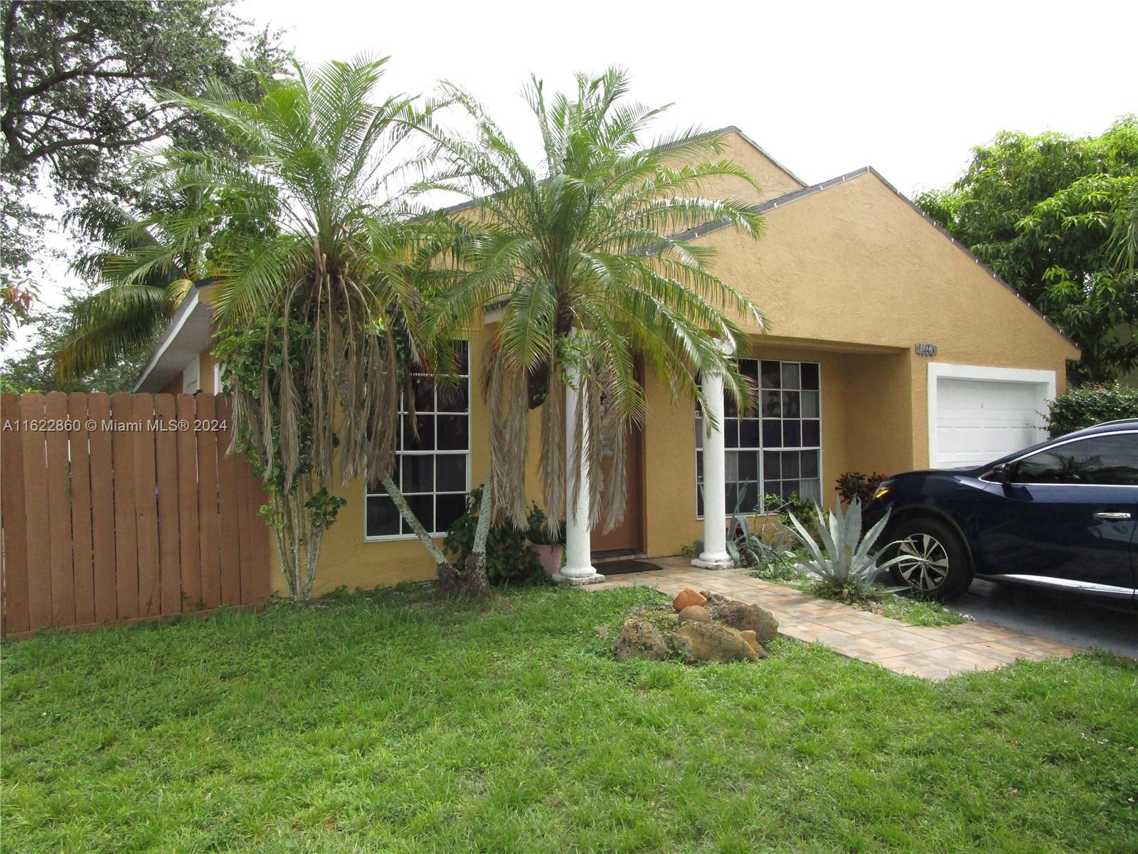 85th Ter, Pembroke Pines, FL 33025