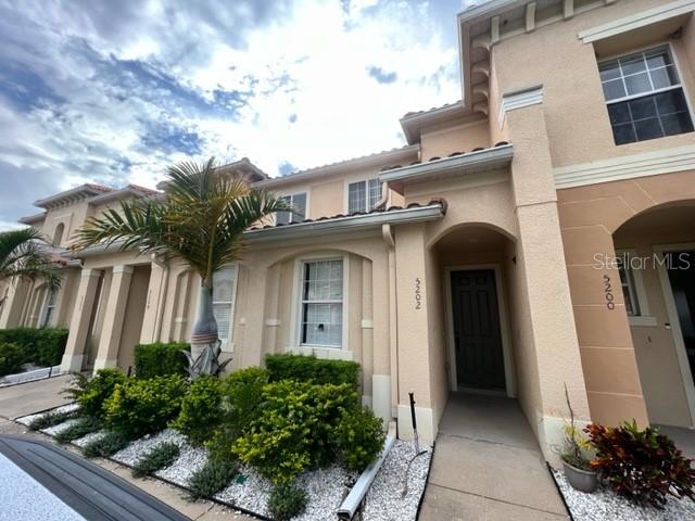 Paradise Cay Cir, Kissimmee, FL 34746