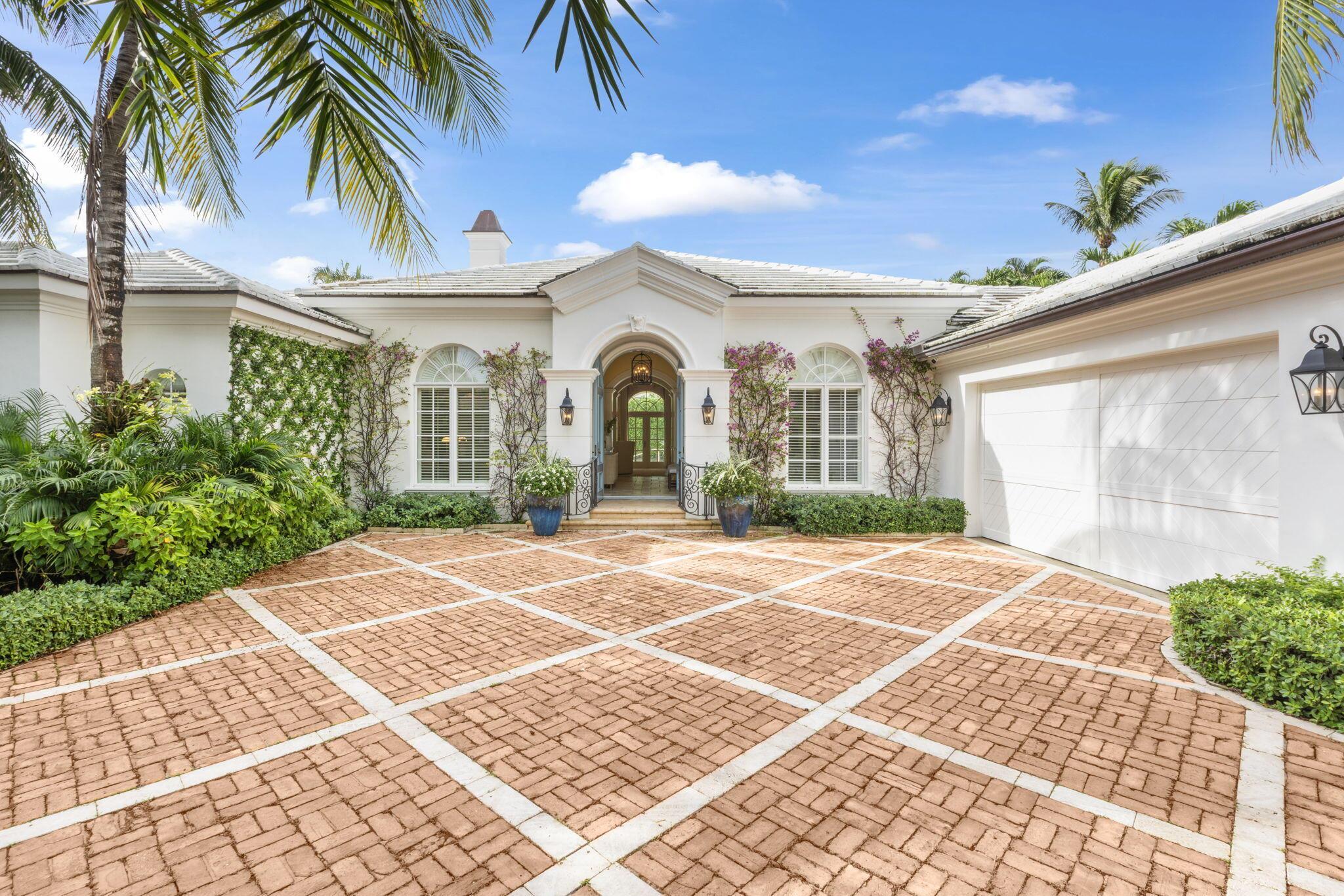 Sandpiper Dr, Palm Beach, FL 33480