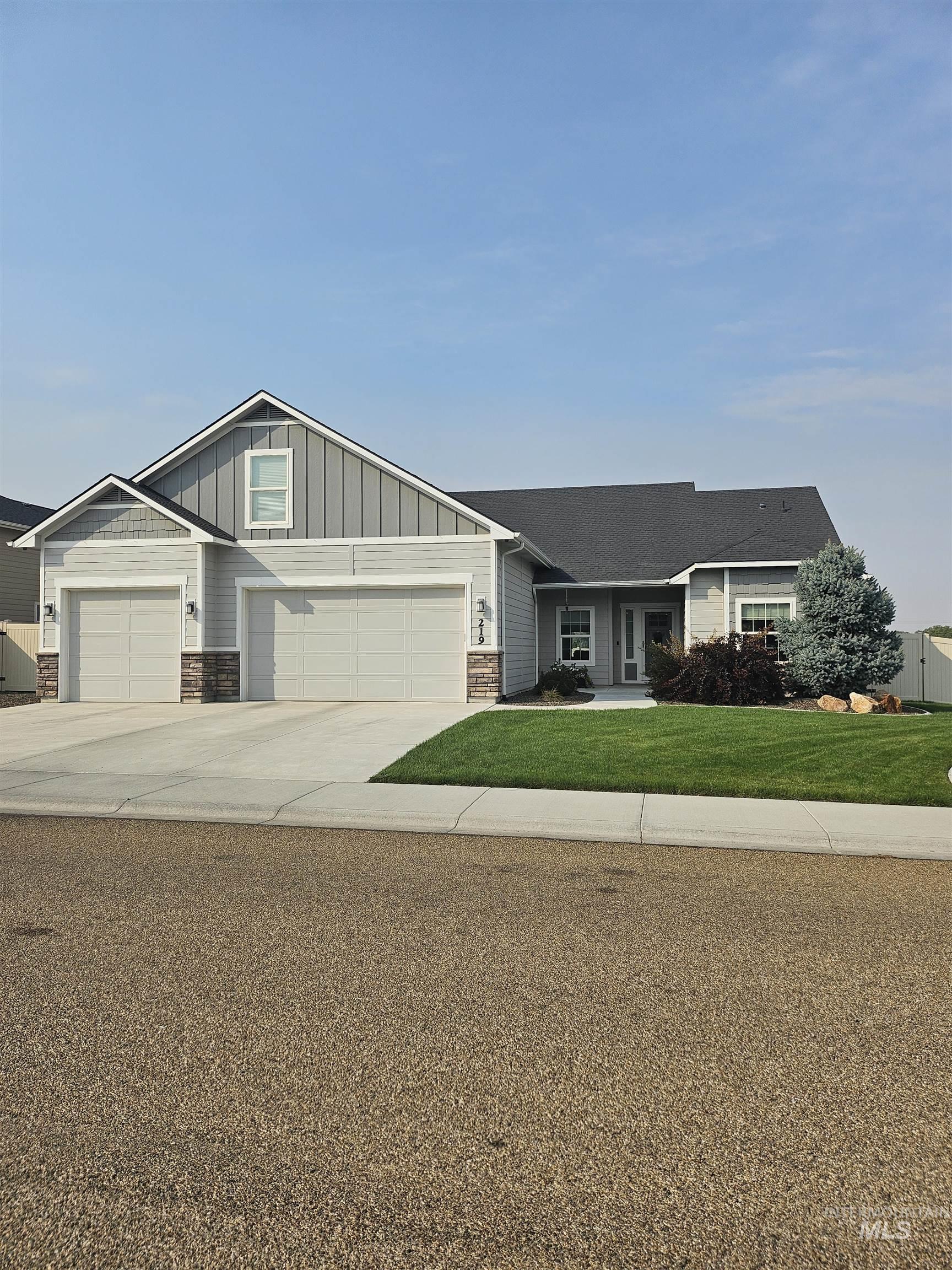 Appalachian St, Caldwell, ID 83607