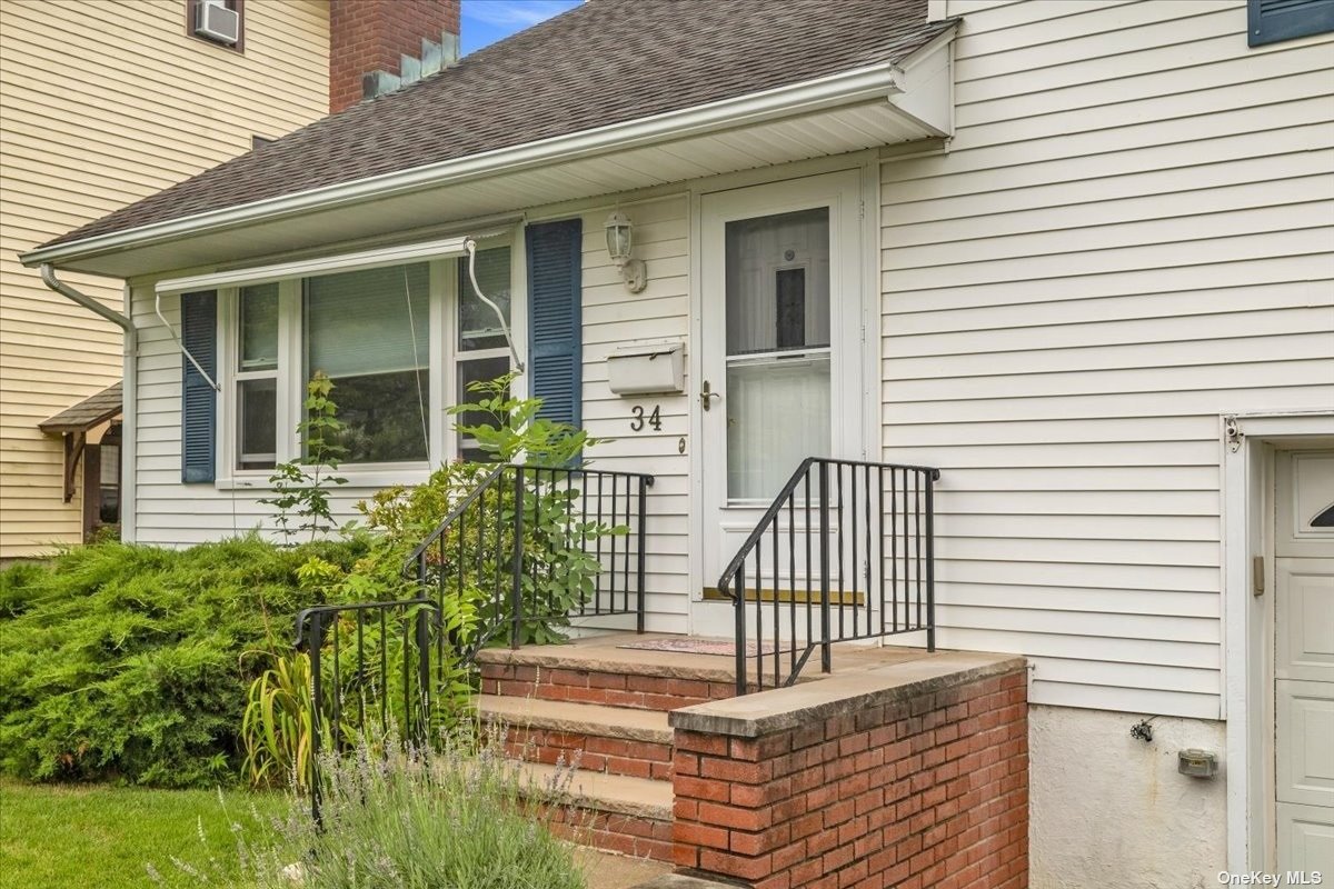 Parkwood Blvd, Poughkeepsie, NY 12603