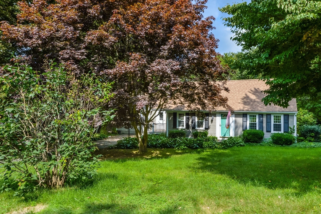 Spectacle Rd, East Sandwich, MA 02537