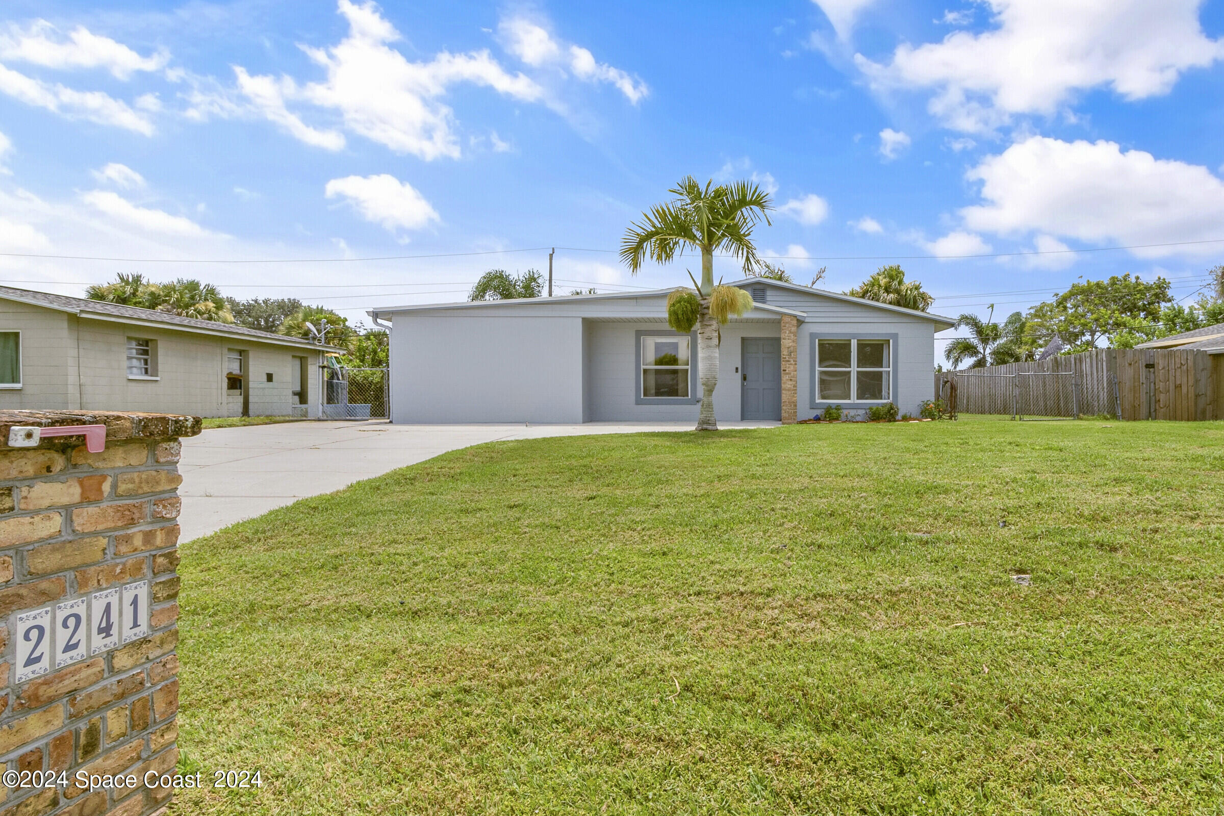 Saint Dunston Ln, Melbourne, FL 32935