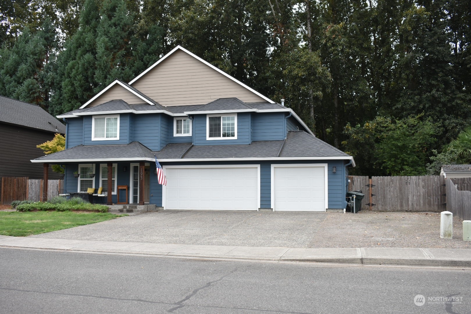 Marty Loop, Woodland, WA 98674