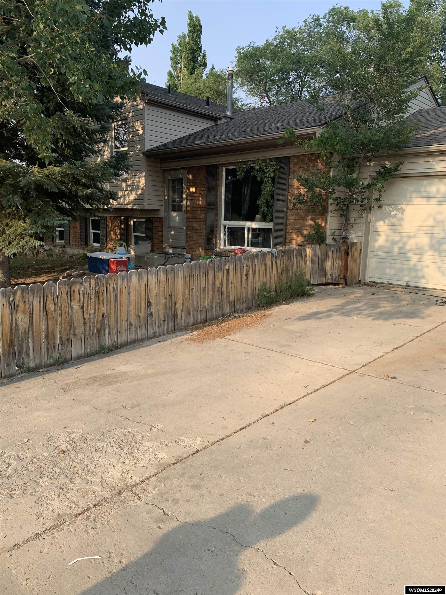 Elk Mountain Dr, Green River, WY 82935