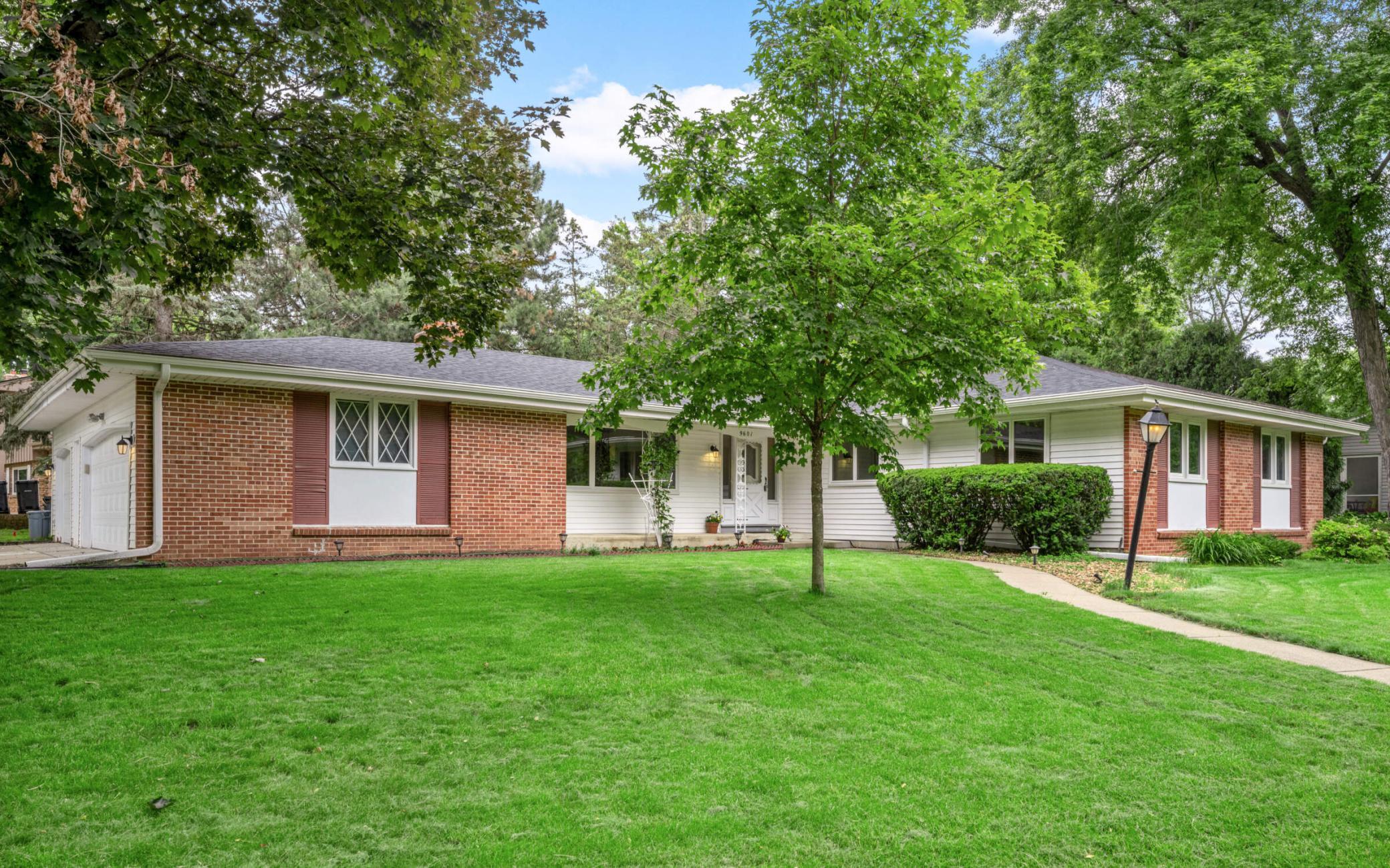 Rich Rd, Minneapolis, MN 55437
