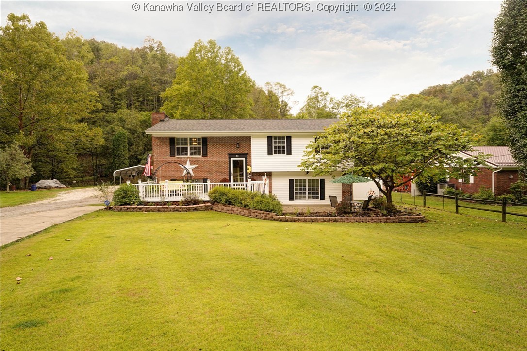 Fudges Creek Rd, Barboursville, WV 25504