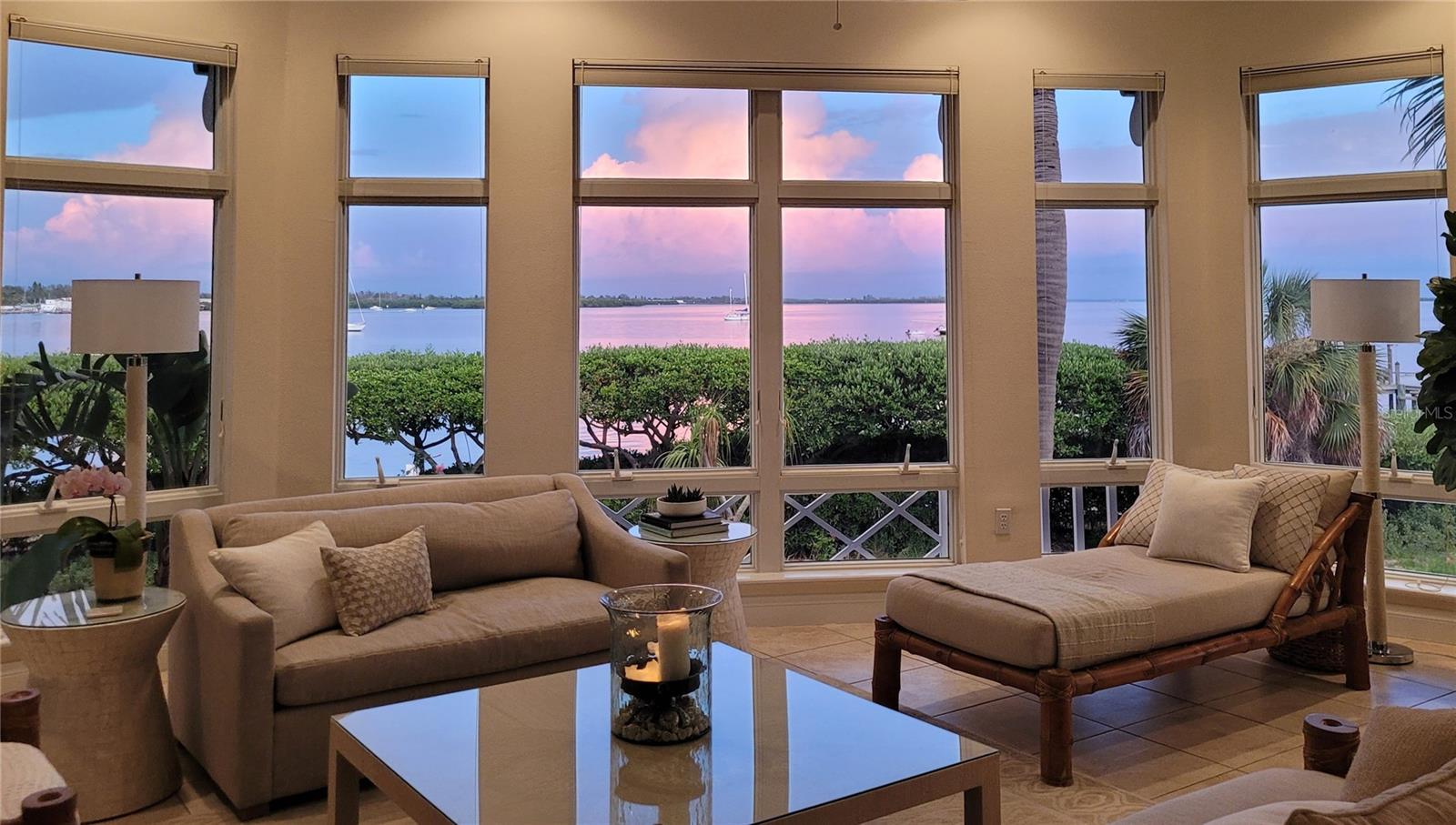 Bay Dr, Bradenton Beach, FL 34217