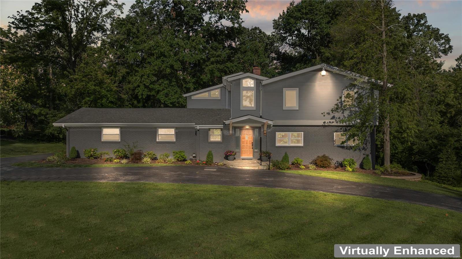 Mcknight Rd, Saint Louis, MO 63124