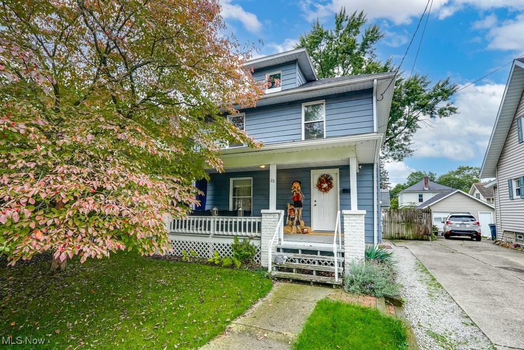 Devonshire Dr, Akron, OH 44312