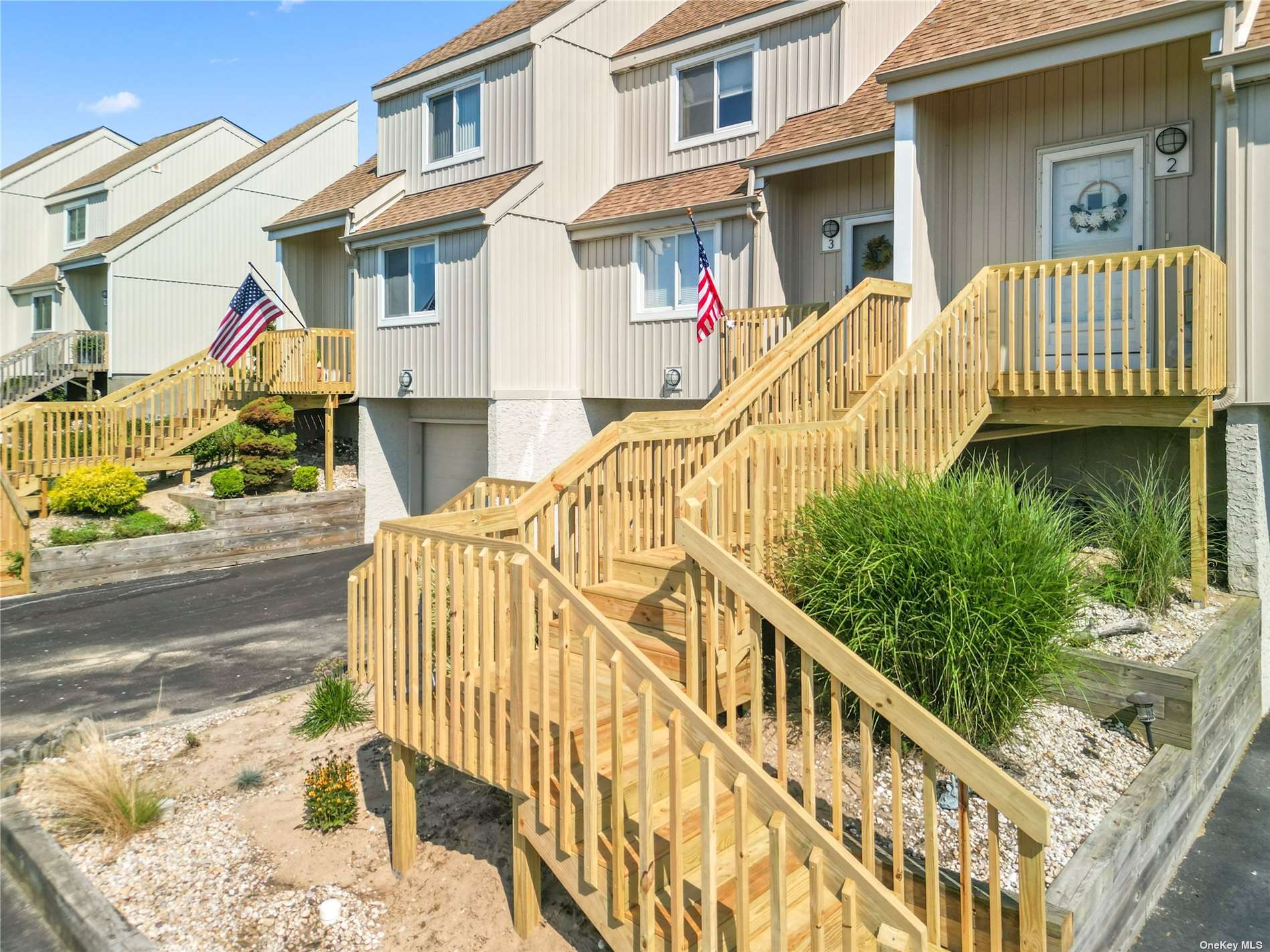 Waters Edge , Shirley, NY 11967