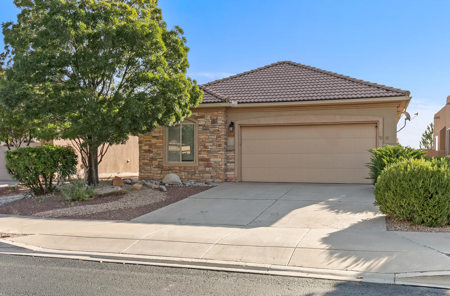 Desert Willow Ct, Bernalillo, NM 87004