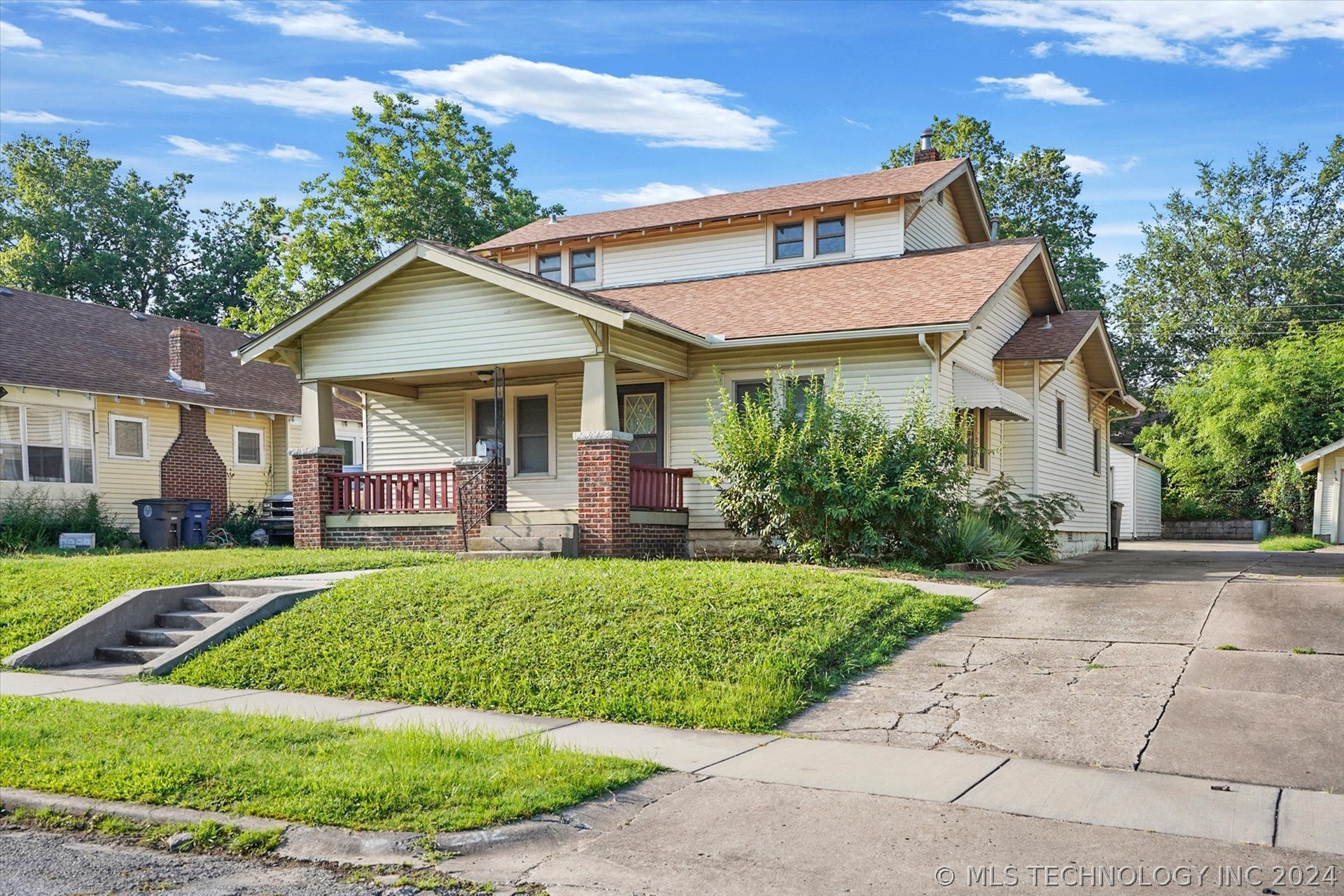 4th Pl, Tulsa, OK 74104