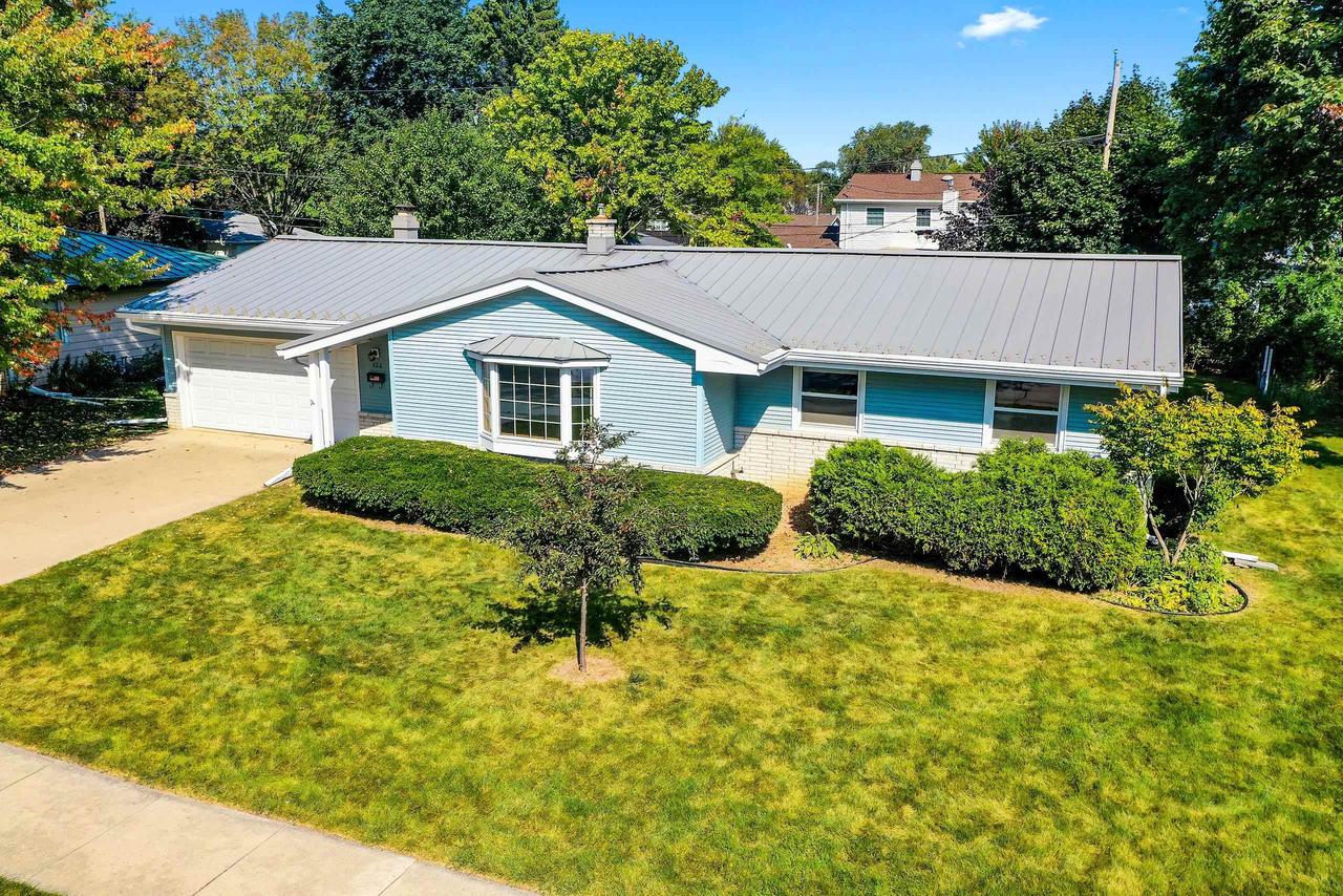 Kessler Dr, Neenah, WI 54956