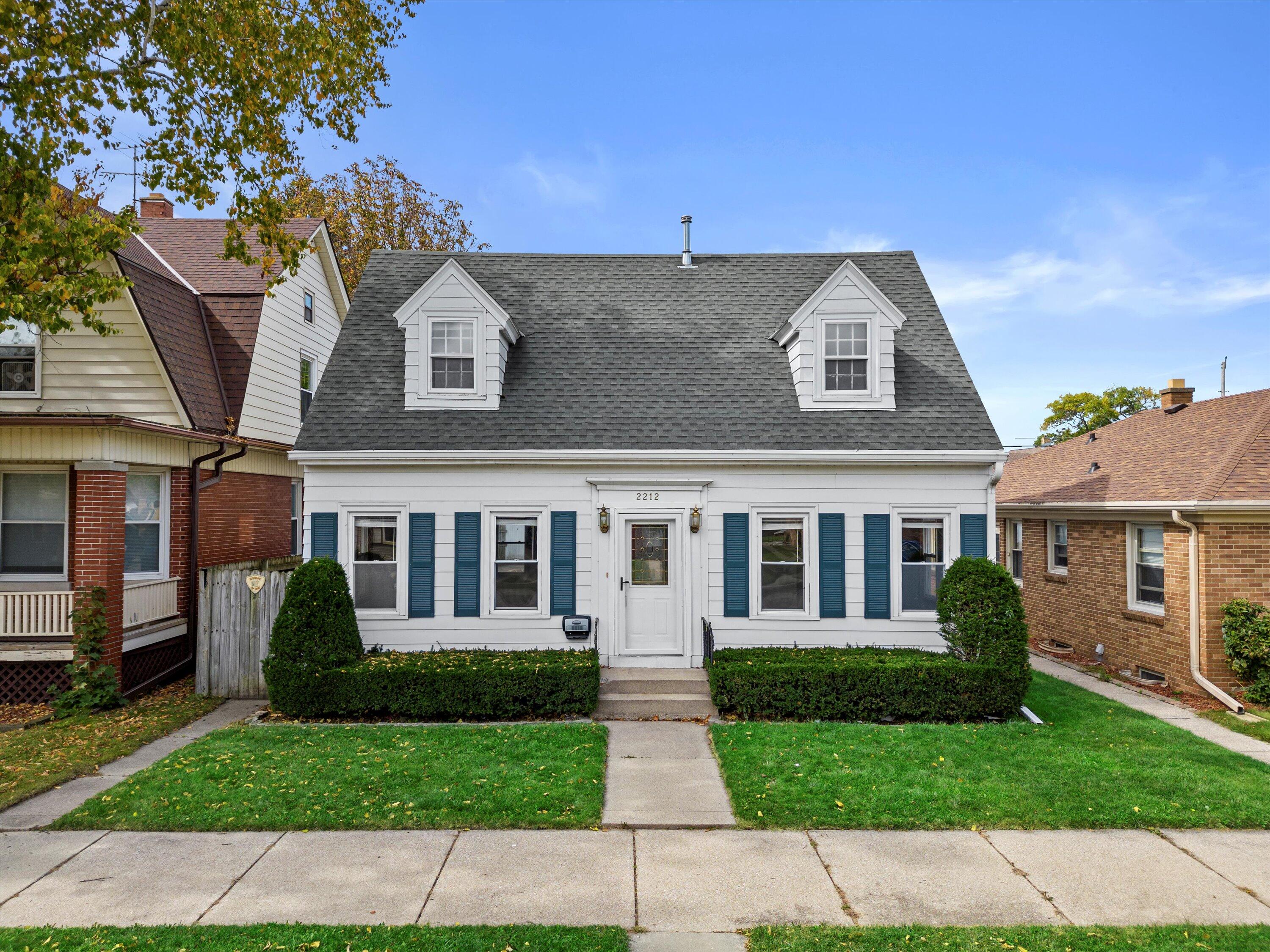 Green St, Racine, WI 53402