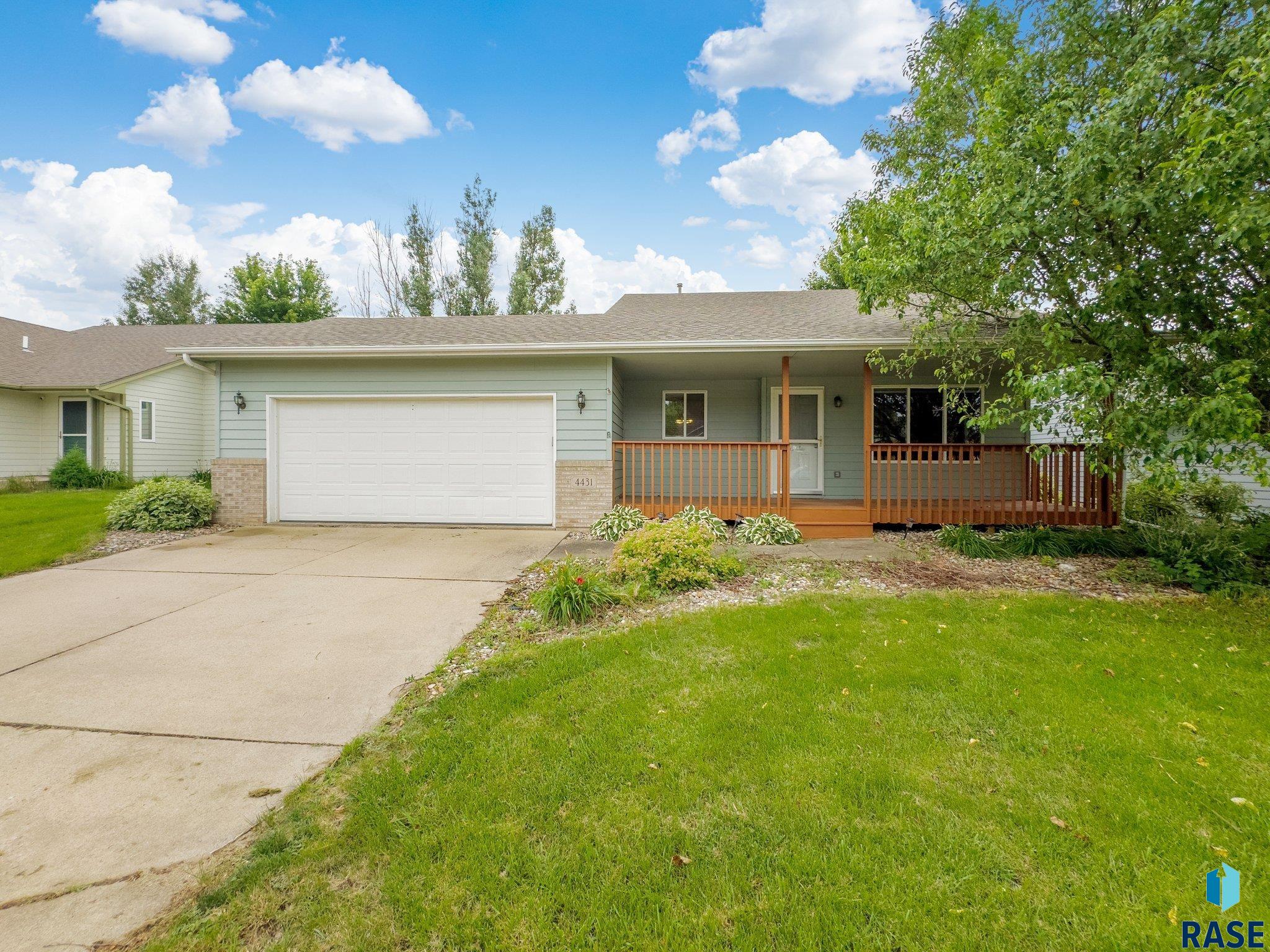 38th St, Sioux Falls, SD 57103