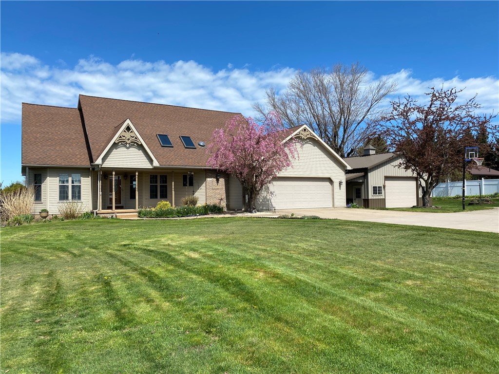 Lake Rd, North East, PA 16428