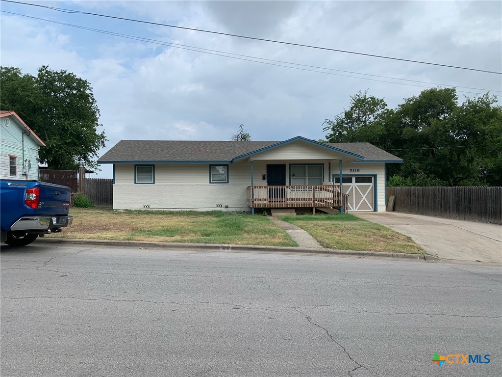 Dimple St, Killeen, TX 76541