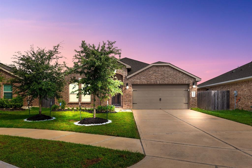 Pelham Hollow Trl, Richmond, TX 77407