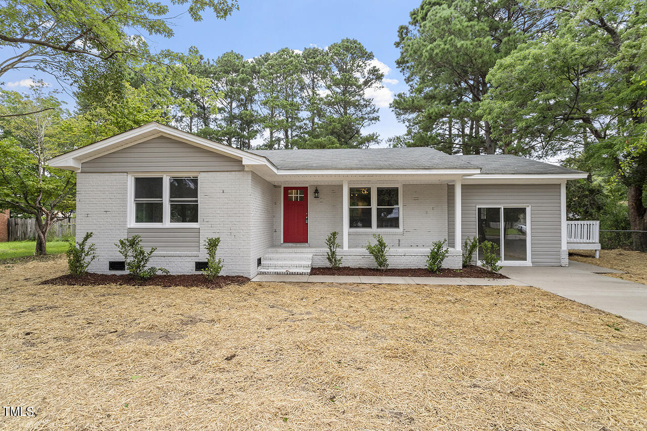 Basin St, Dunn, NC 28334