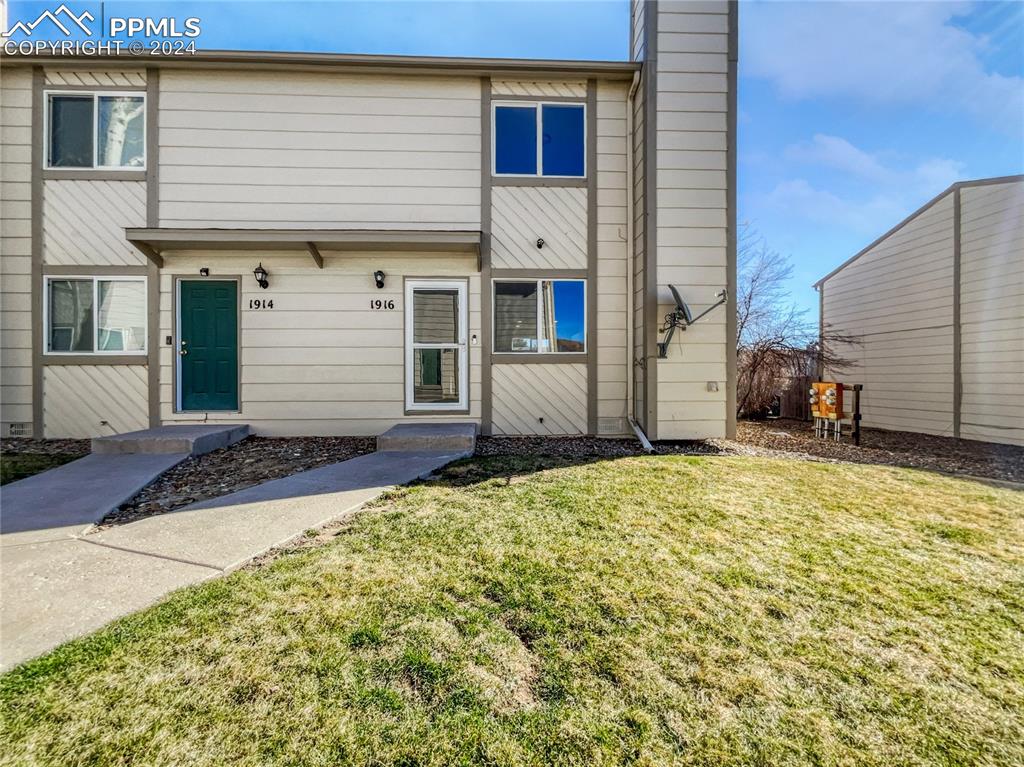 Lanka Ln, Colorado Springs, CO 80915
