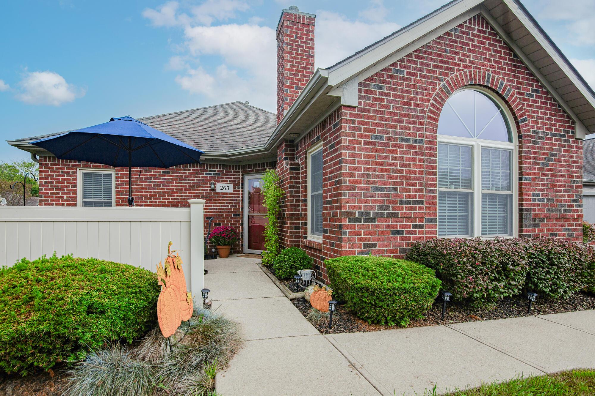 Stonebend Dr, Powell, OH 43065