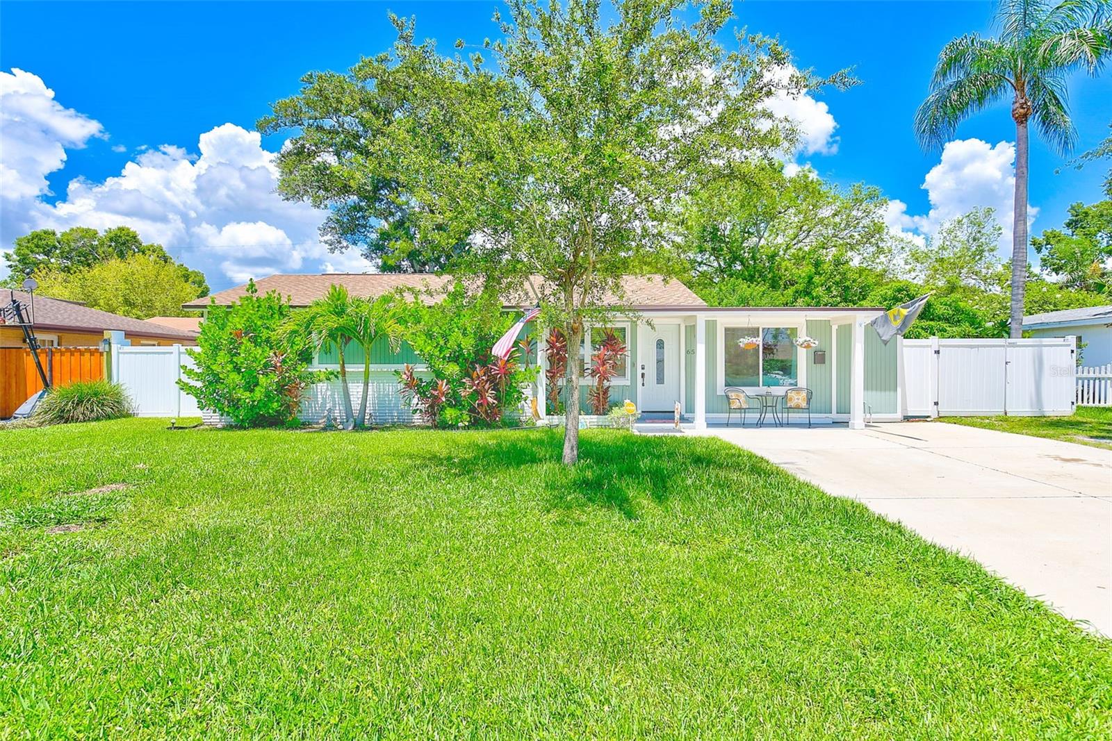 15th St, Saint Petersburg, FL 33702