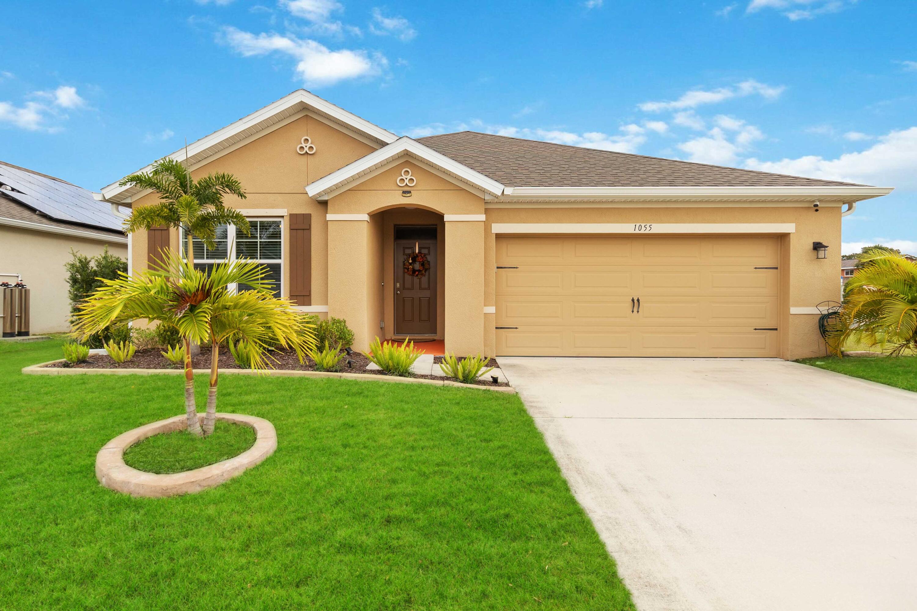 Newton Cir, Rockledge, FL 32955