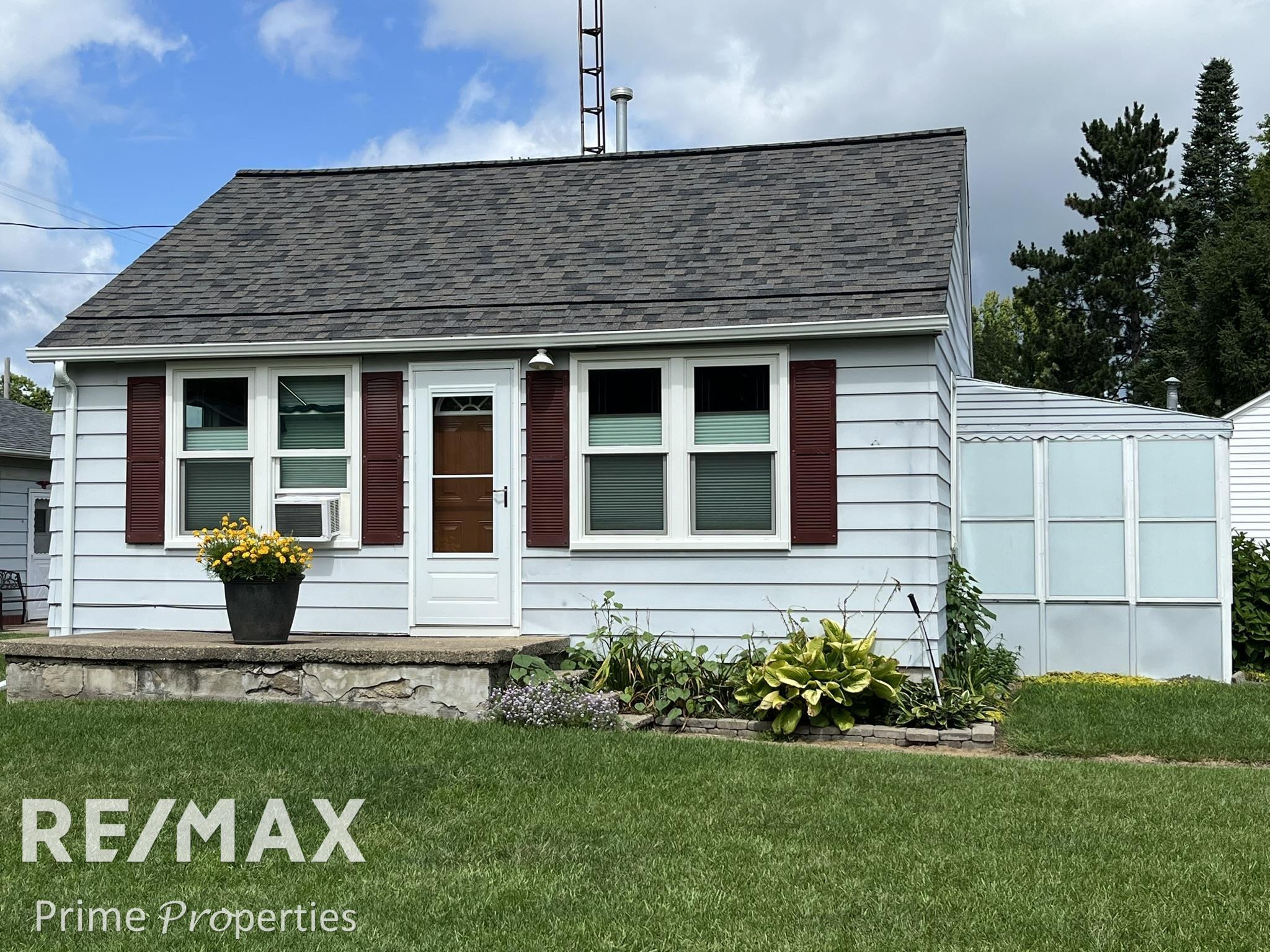 Hughes St, Clio, MI 48420