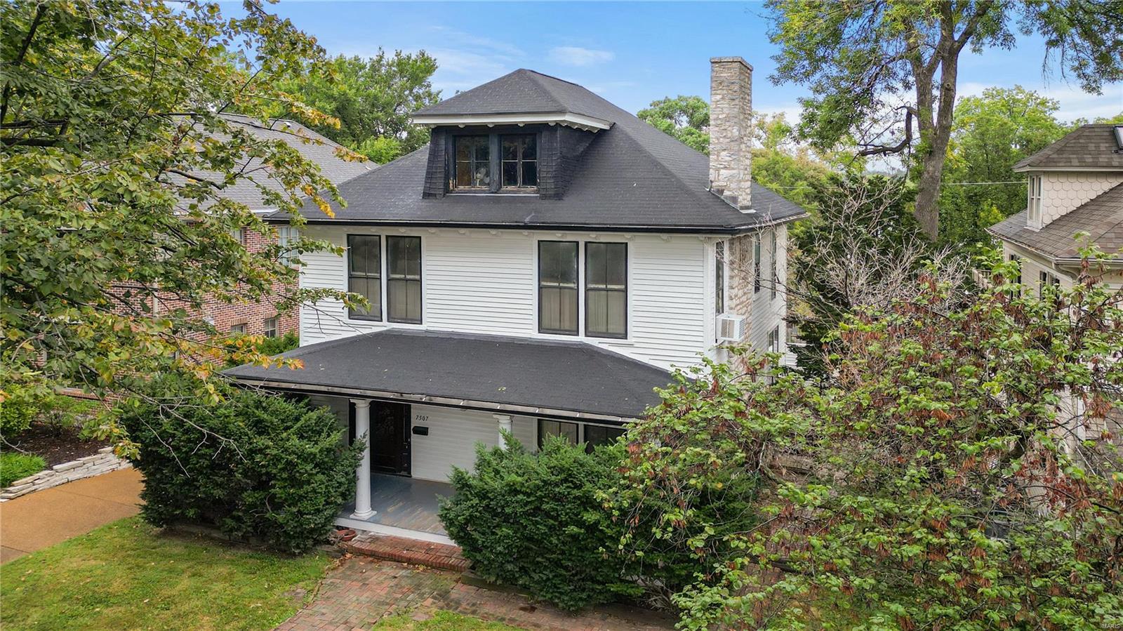 Westmoreland Ave, Saint Louis, MO 63105