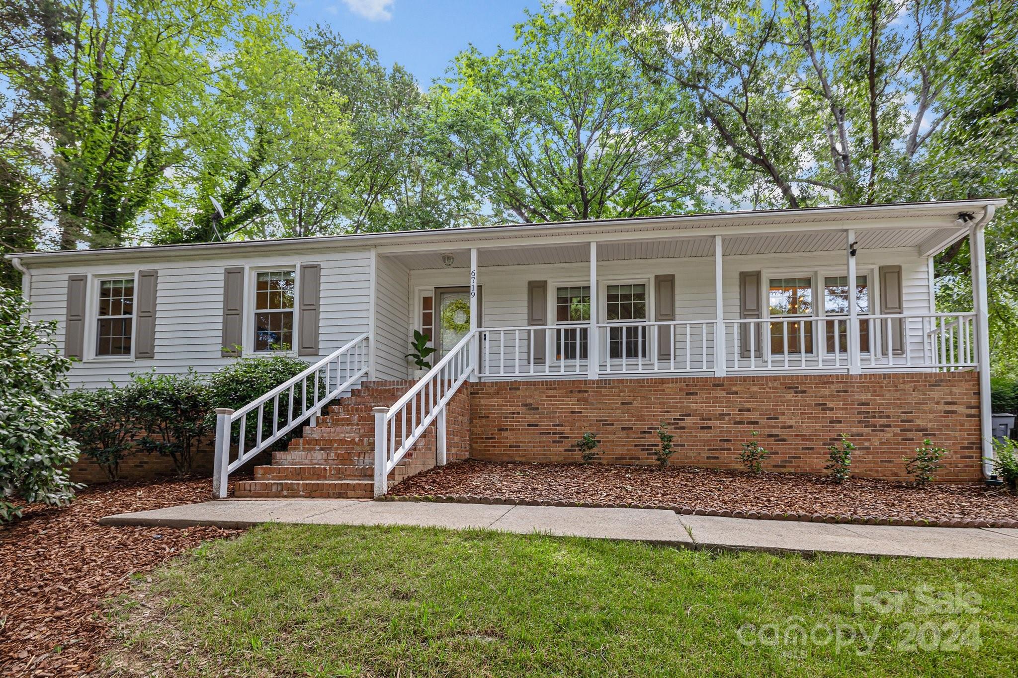 Woodshed Cir, Charlotte, NC 28270