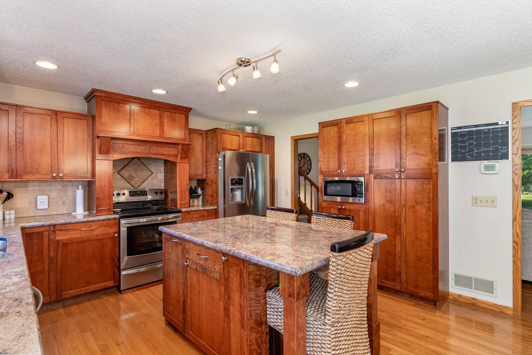 Jay St, Minneapolis, MN 55448