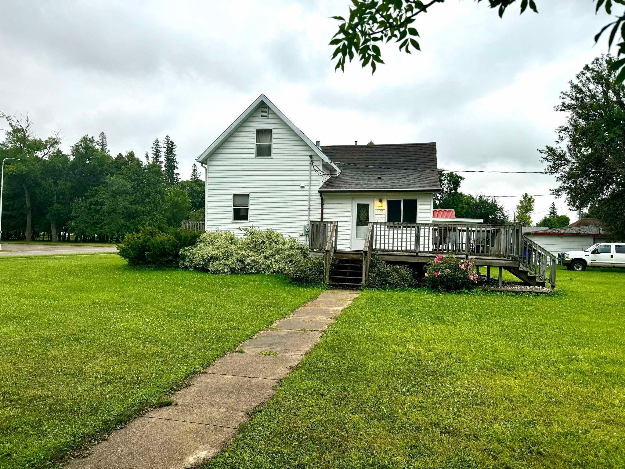 4th St, Ada, MN 56510