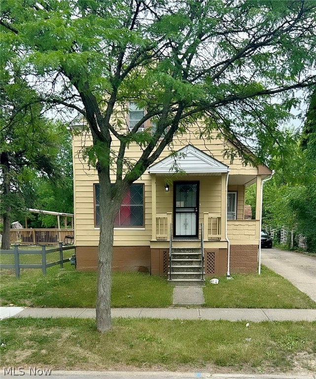 147th St, Cleveland, OH 44120